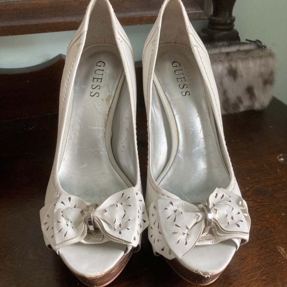 Guess heels( SOLD)
